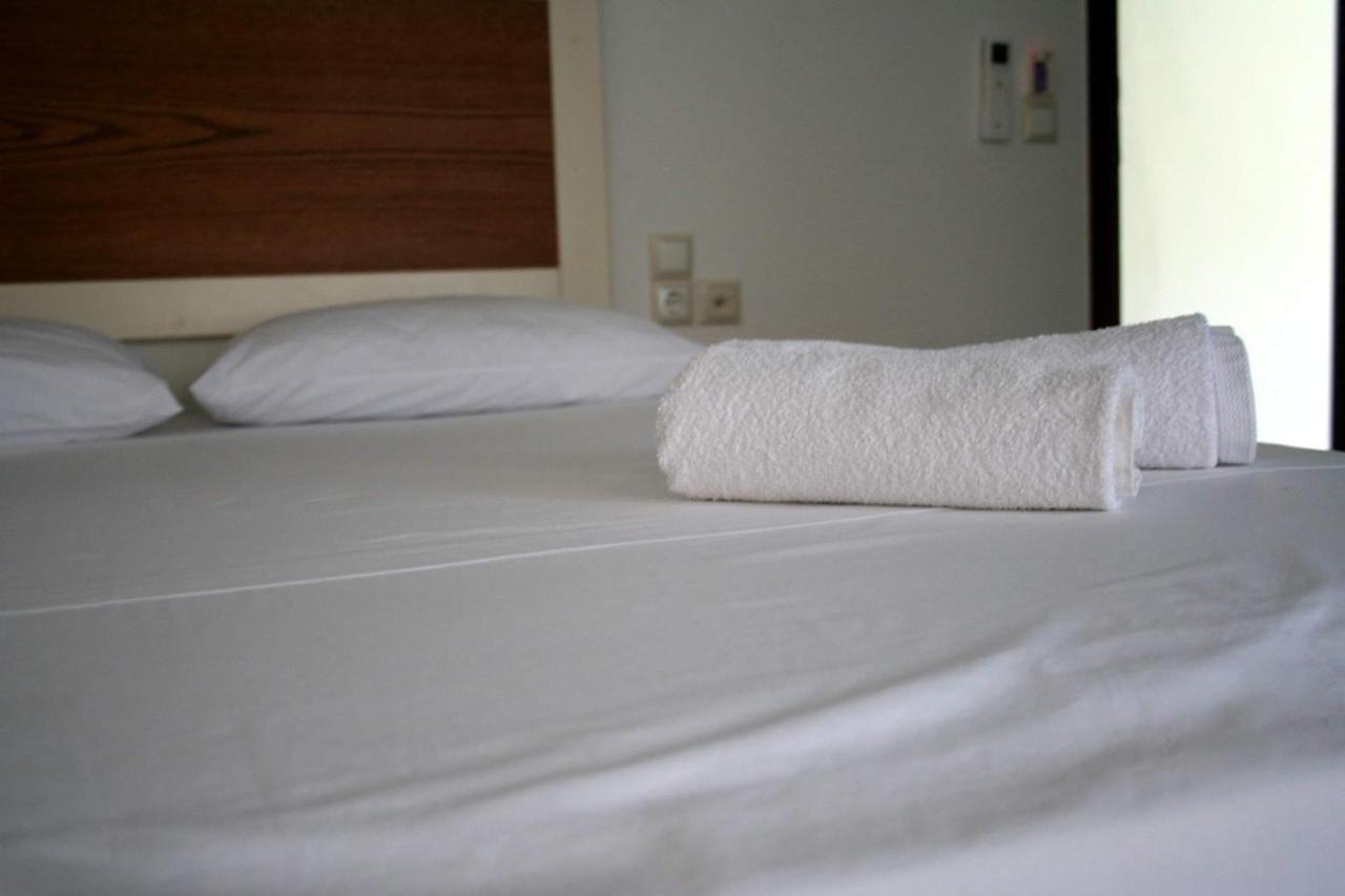 Spyridoula'S Guest House Himare Ngoại thất bức ảnh