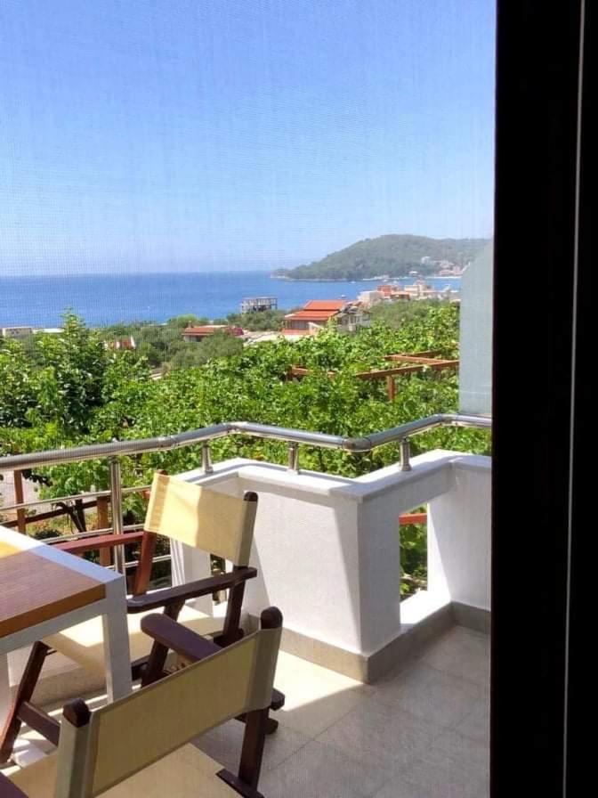 Spyridoula'S Guest House Himare Ngoại thất bức ảnh