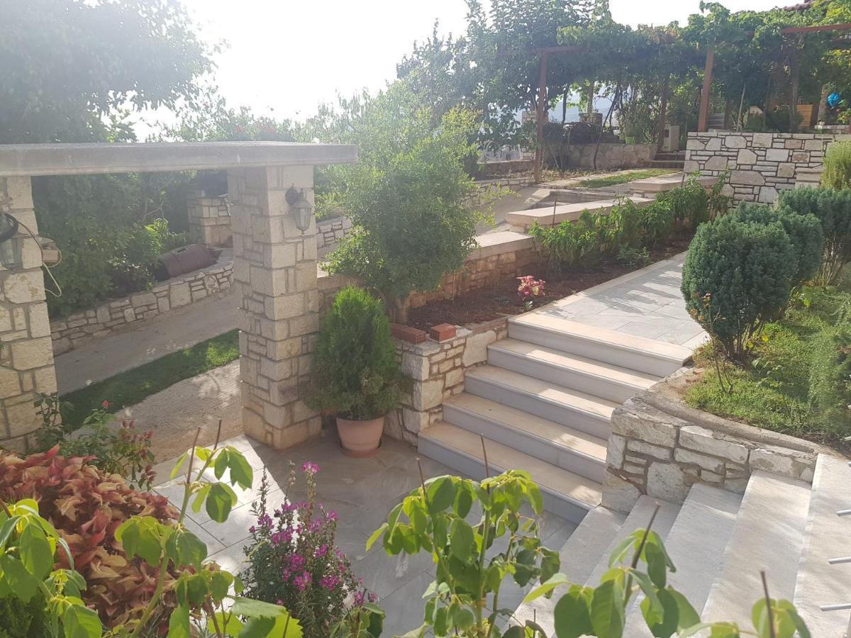 Spyridoula'S Guest House Himare Ngoại thất bức ảnh