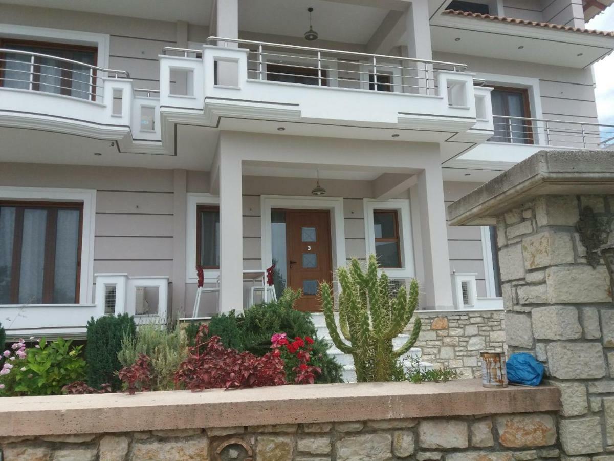 Spyridoula'S Guest House Himare Ngoại thất bức ảnh