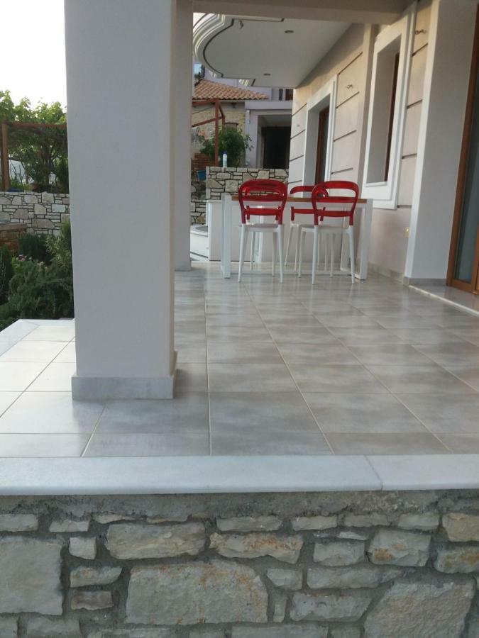 Spyridoula'S Guest House Himare Ngoại thất bức ảnh