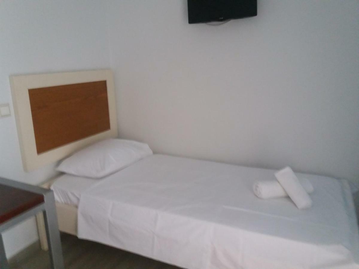 Spyridoula'S Guest House Himare Ngoại thất bức ảnh